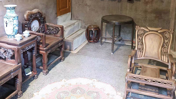 �Ї��h����־��